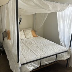 Queen Bedroom Set