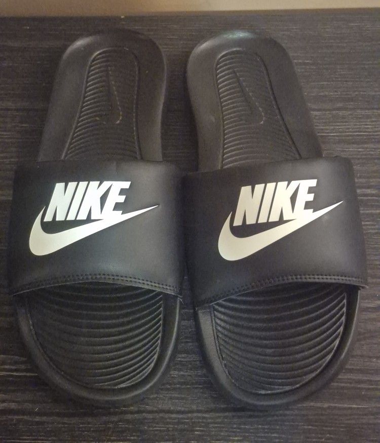 Nike Slides - Mn(Sz 12)
