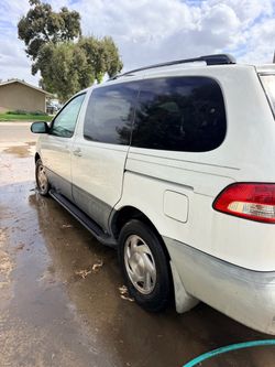 2001 Toyota Sienna