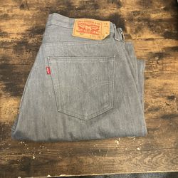 Levis 501 Jeans 2 Pairs 33x30 Size