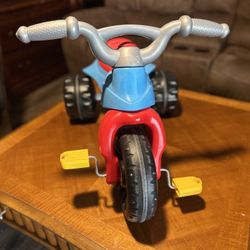8) Fisher-Price Toddler Tricycle Thomas & Friends Tough Trike, Toy Bike with Handlebar Grips & Storage for Outdoor Play Kids Ages 2+ Years