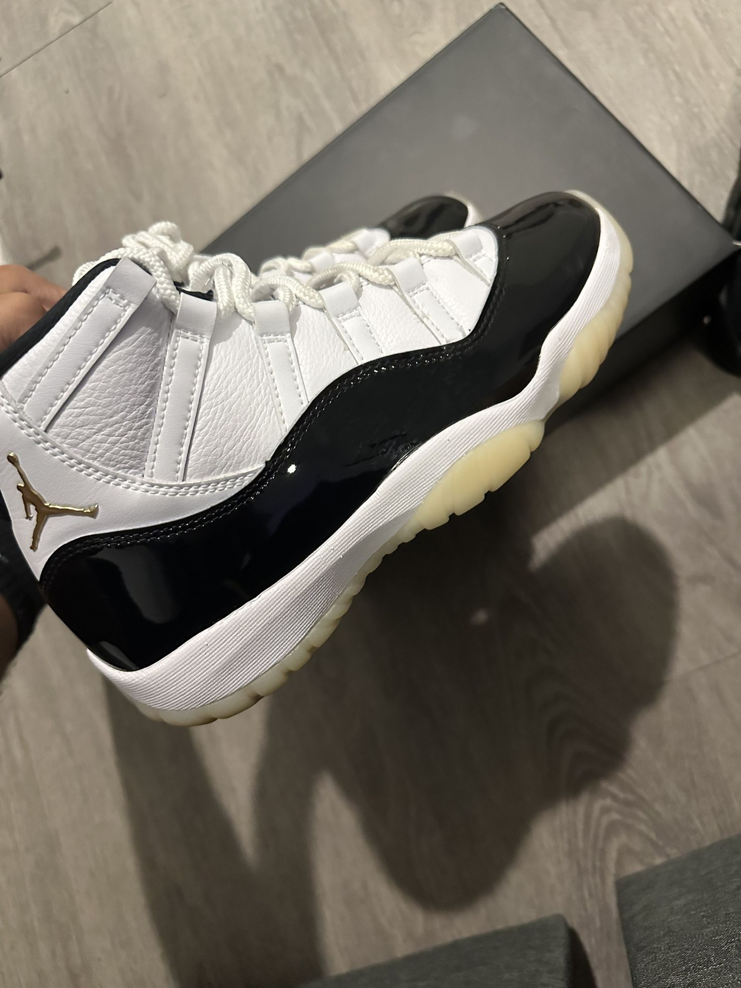 Jordan 11 “Gratitude” Size 8 Slightly Used
