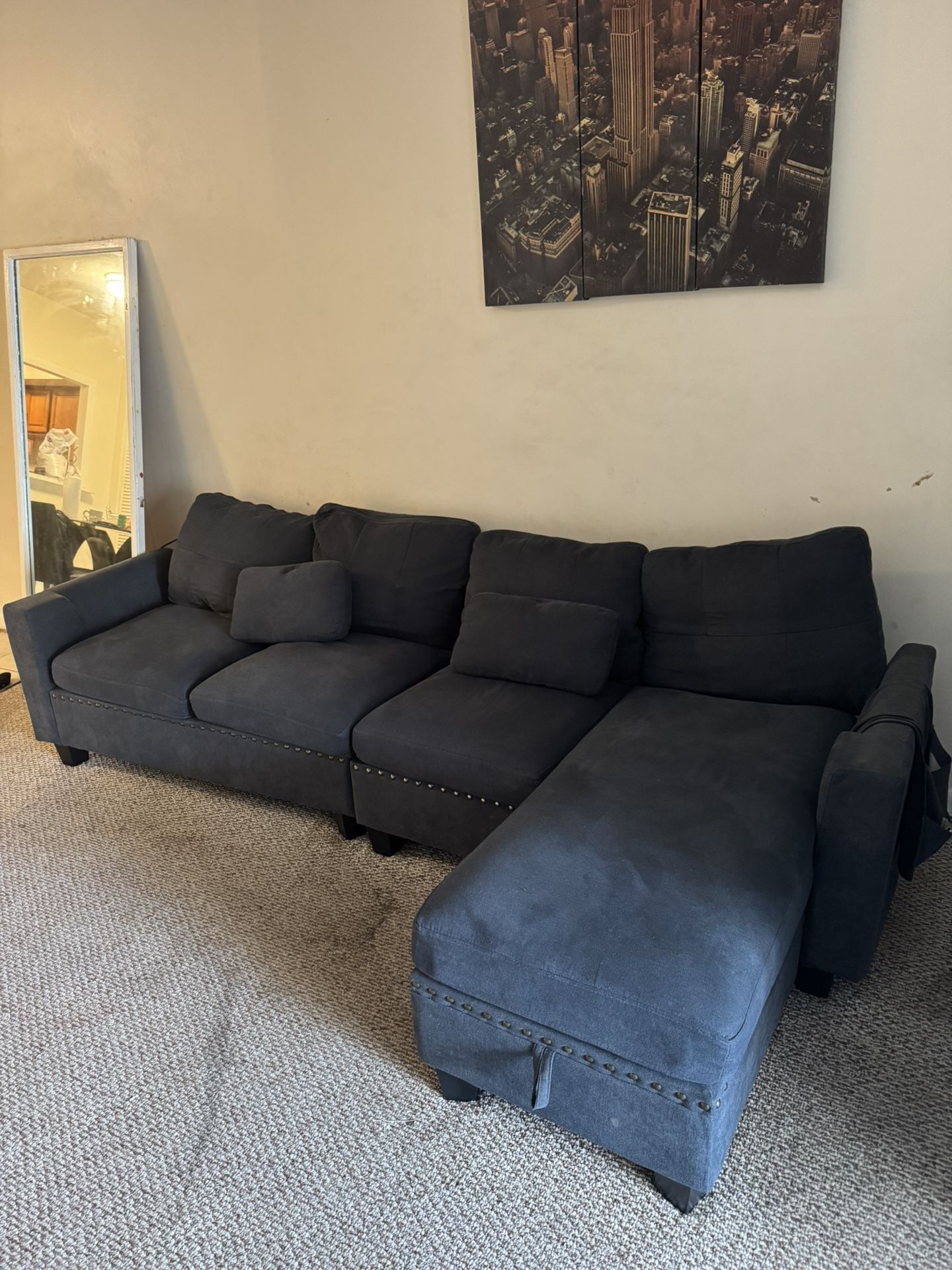 Dark Gray Sectional Sofa with Chaise – Comfortable & Stylish