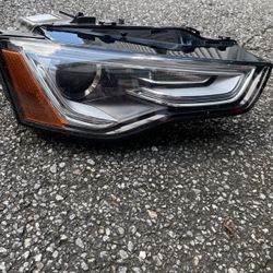 Audi passenger side headlight