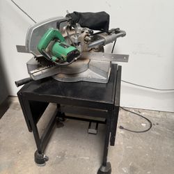 Hitachi C8FB 8-1/2” Slide Compound Miter Saw w/ Stand  Tool Power Tools Woodworking Compound Saw
