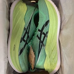 ASICS Superblast 2 men’s size 11