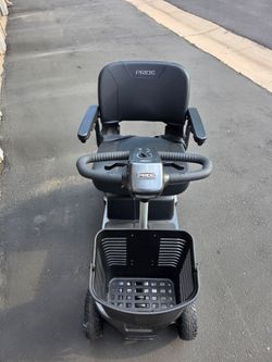 Great condition Pride Rev 2.0 mobility scoiter
