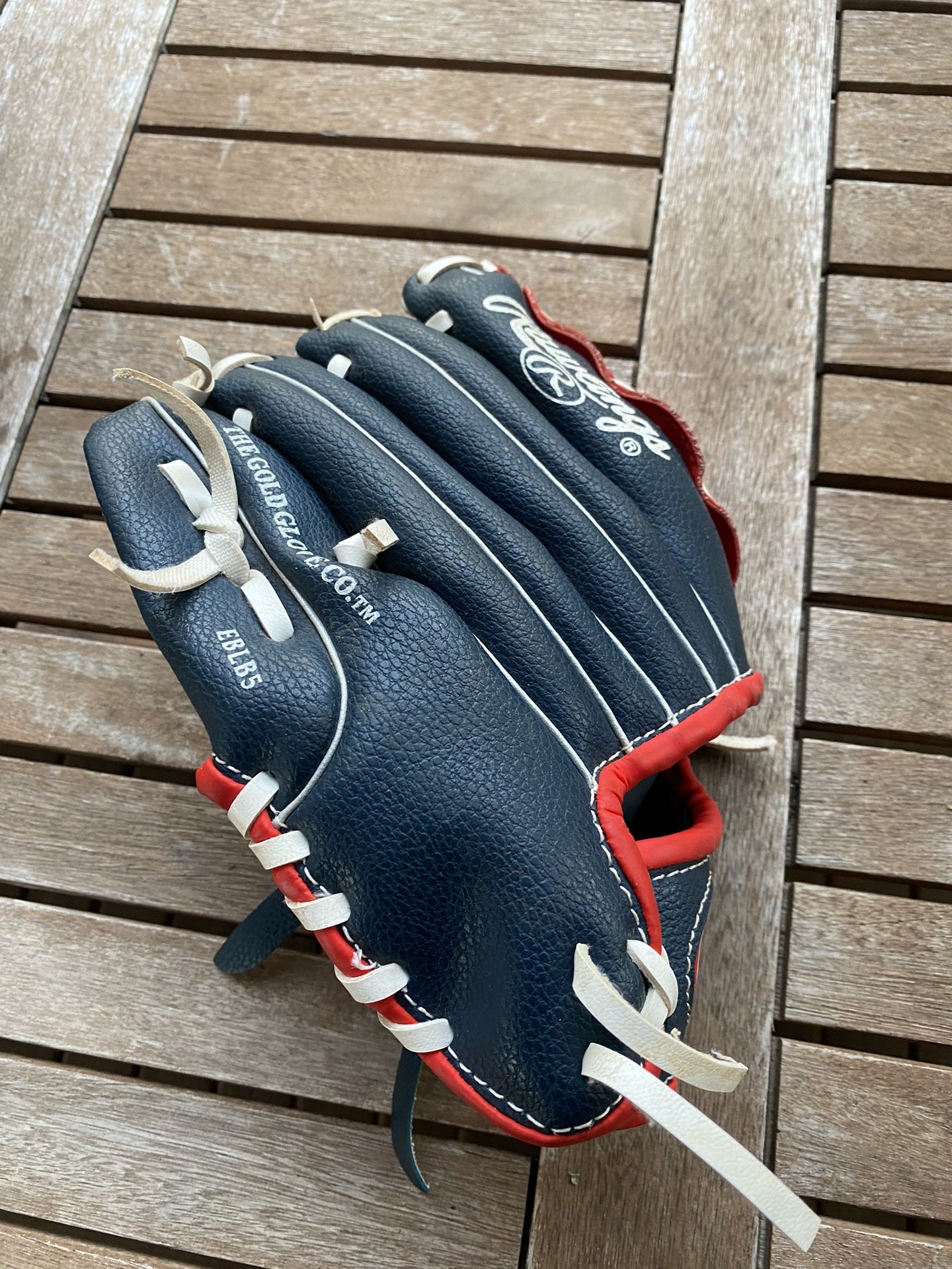 Tee Glove
