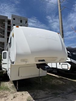Keystone Cougar Fifth Wheel Travel Trailer