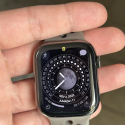 Apple Watch Series 7 45mm Stainless Steel (LTE) 