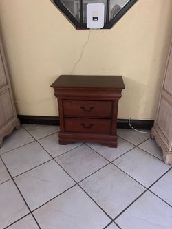 Wood night stand