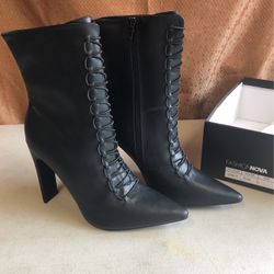 Fashion Nova Womens Heeled Boots Sz 8.5 New