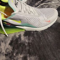 Nike 