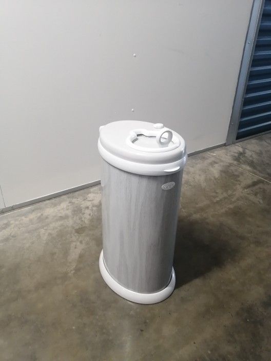 Diaper Bin