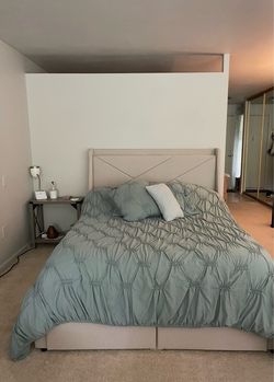 Genevi Upholstered Storage Bed with Built-in Outlets - EXCELLENT CONDITION!