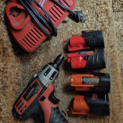 Milwaukee Drill Driver w/4 Batteries