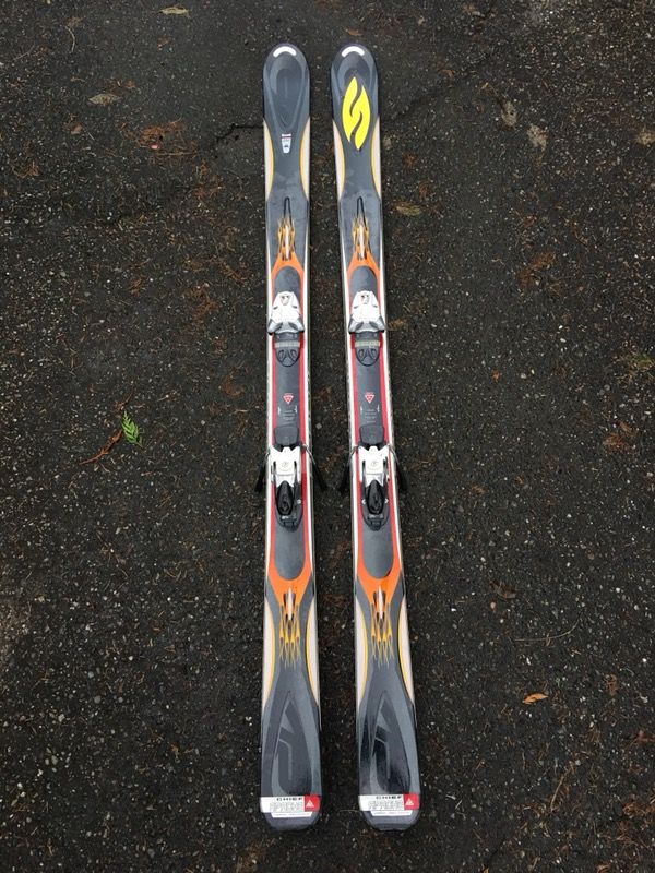 188cm K2 Chief Apache Skis + Adjustable Bindings