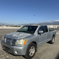 2004 Nissan Titan SE King Cab Clean Title 