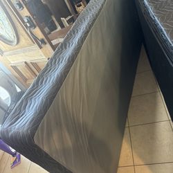 Box Spring  1 Twin Size