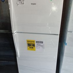 New Whirlpool Top And Bottom Refrigerator White 