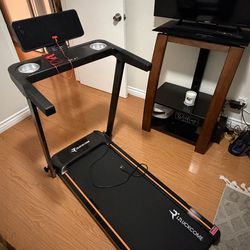 Foldable Treadmill – Compact & Easy to Use