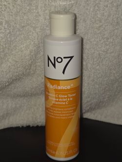No7 Radiance+ Vitamin C Glow Toner