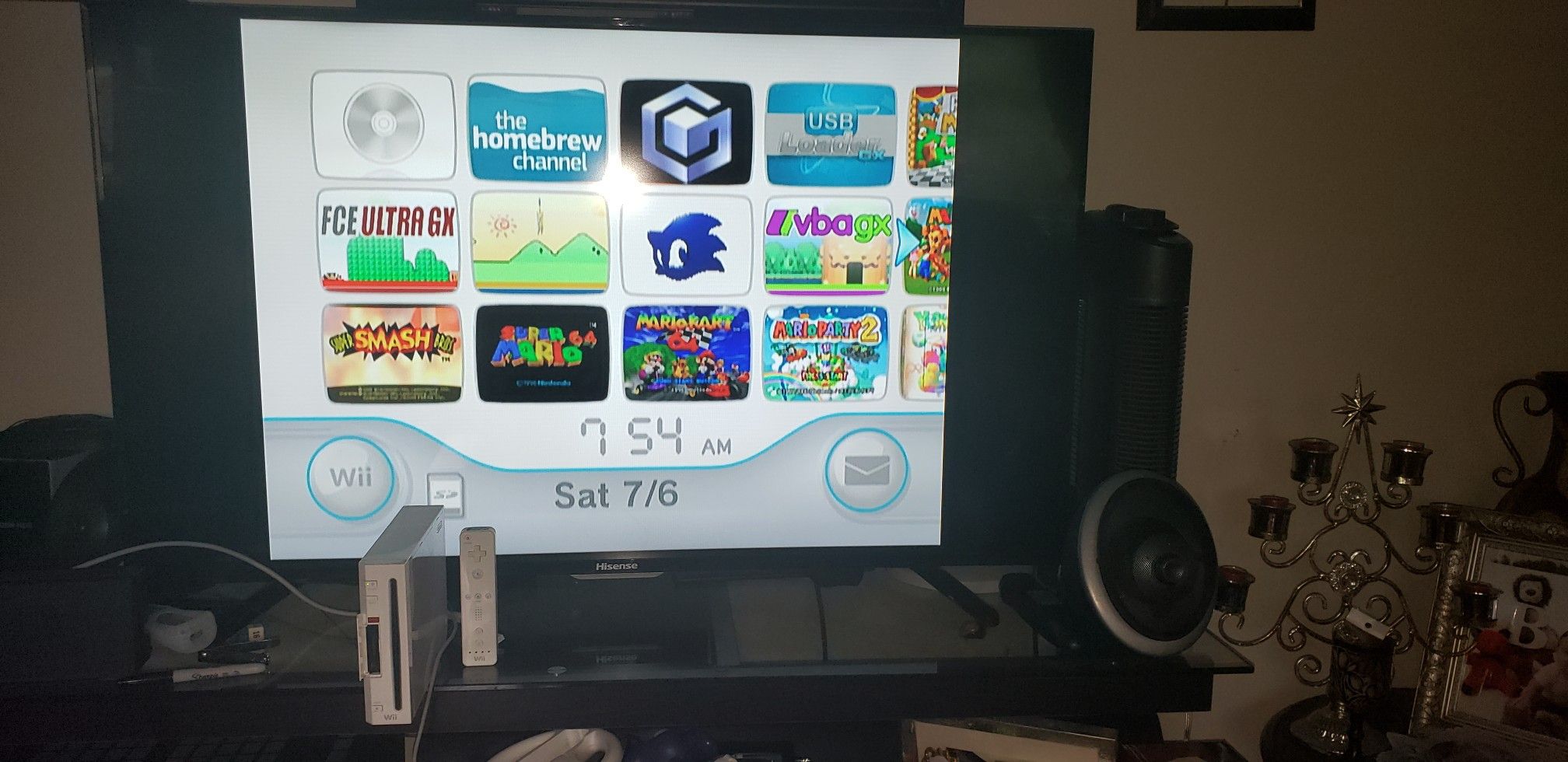 Nintendo Wii bundle loaded with 1000's of games. With Gamecube and Wii games.