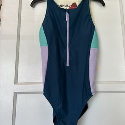 Women’s One Piece Speedo Bathing Suit 