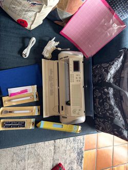 Cricut Expression Cutting Machine with Accessories