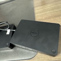 Dell Dock WD15 USB-C Type-C K17A 05FDDV with 180 W Ac Adapter