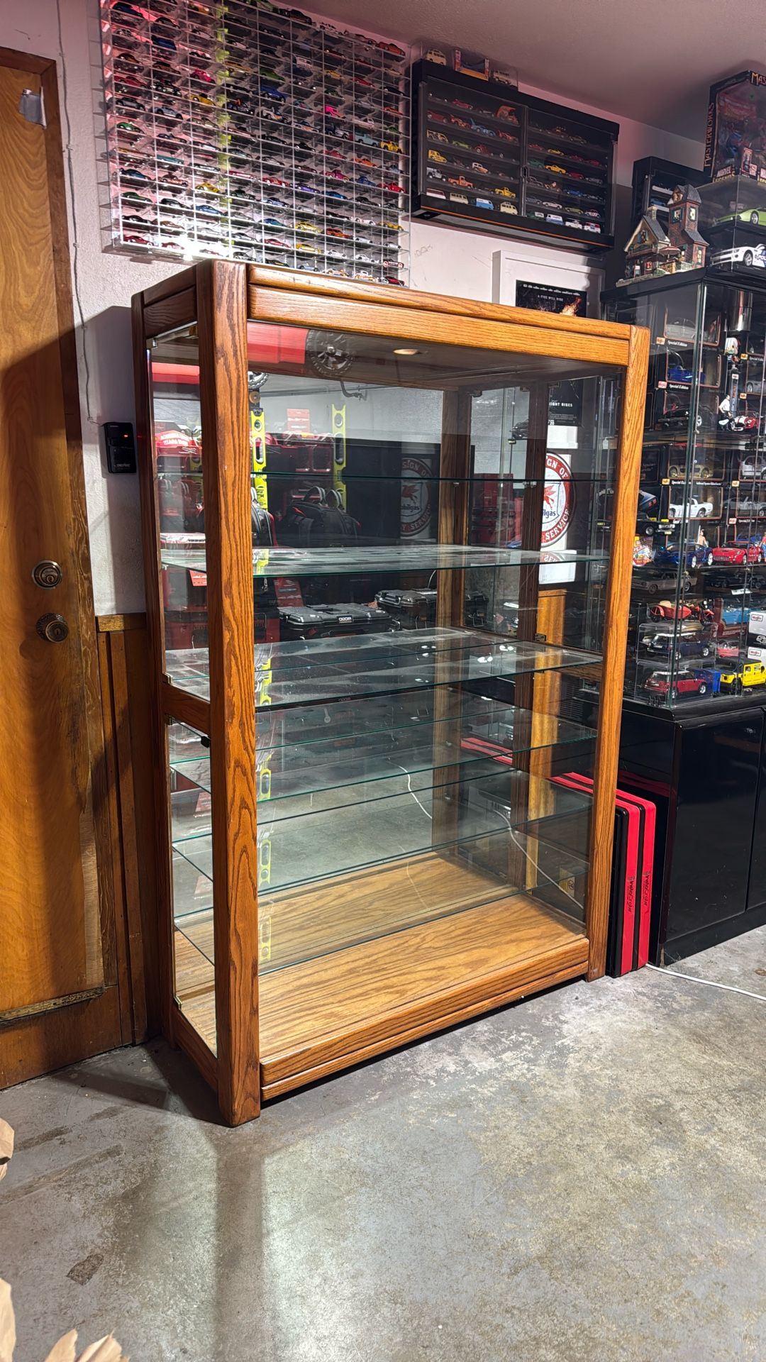 7 Shelves Glass Display Cabinet FREE!!