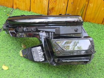 Chevrolet Equinox EV Headlamp 2024 2025 2026 Right Side (Passenger) OEM