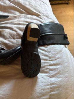 Fluevog black boots size 6