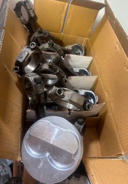 SBC 040 350 pistons and rods