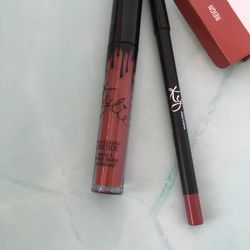 Kylie Lipstick & Lip Liner 