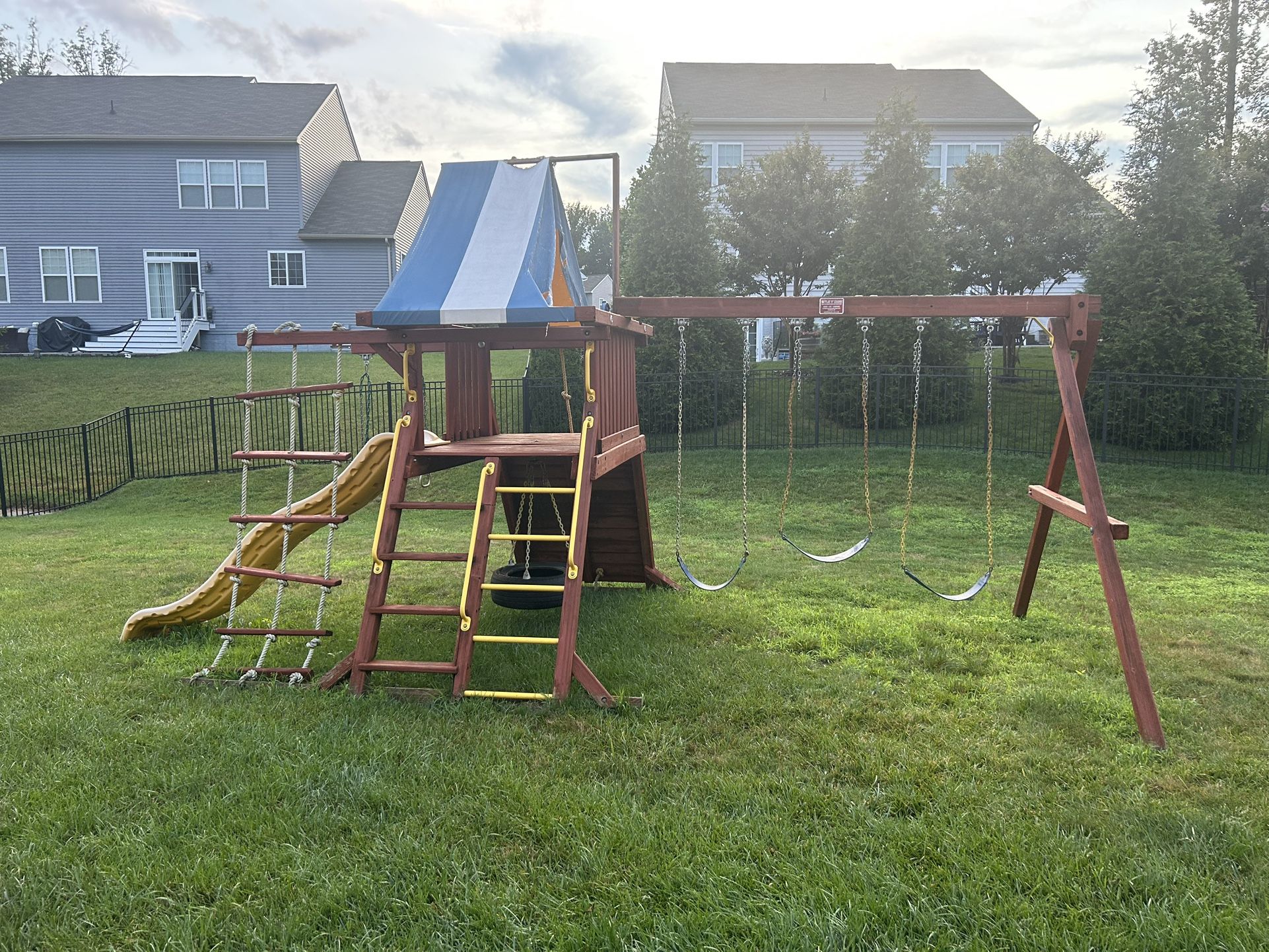 Play N Learn Playset