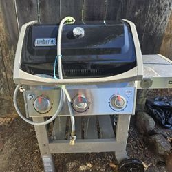 Gas Powered BBQ Grill