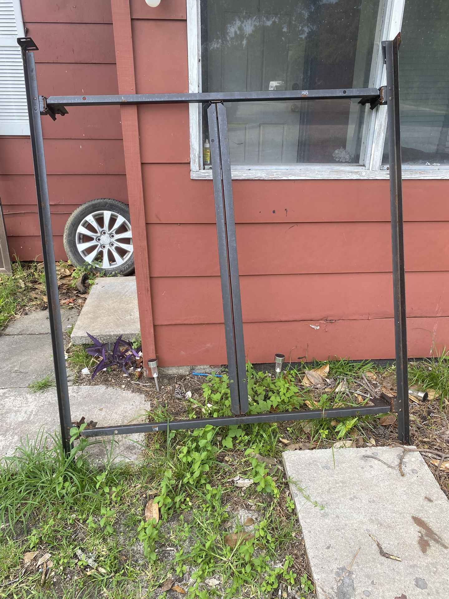 Queen Metal Bed Frame