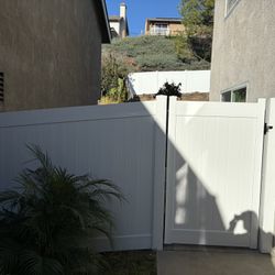 Vinyl fence