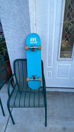 AVE Shop Skateboard.