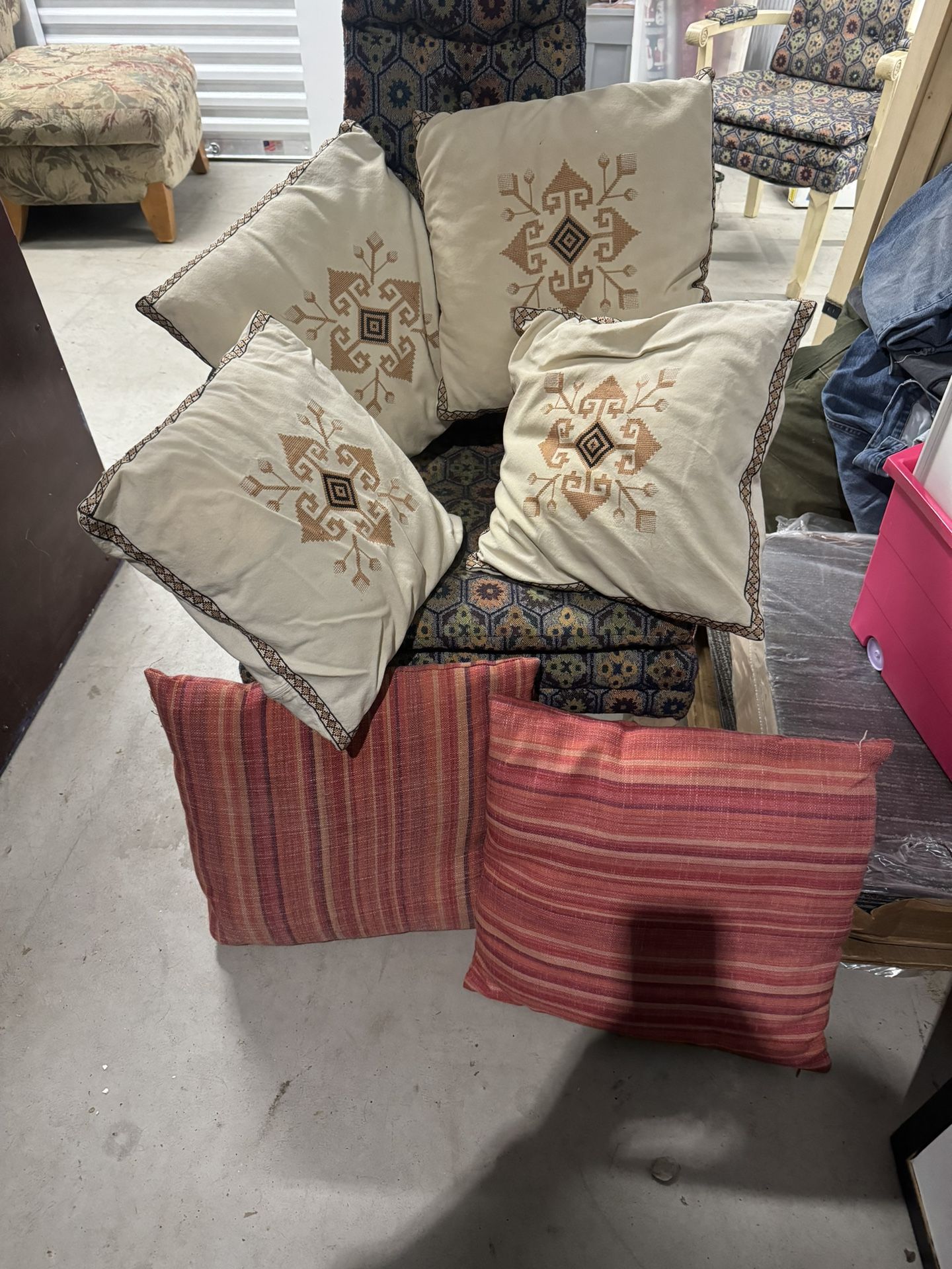 Moving sale