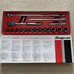 SNAP-ON 1/2 RATCHET/SOCKET SET