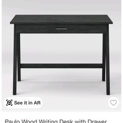 Black Desk