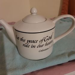 Lovely inspirational tea pot to enjoy with friends