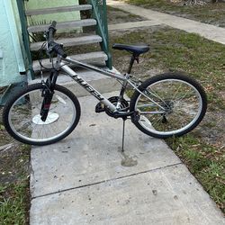 Huffy, grey and black mountain bike