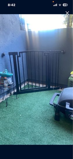 Steel dog gate