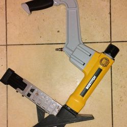 Bostitch Bulldog Flooring Pneumatic Nail Gun