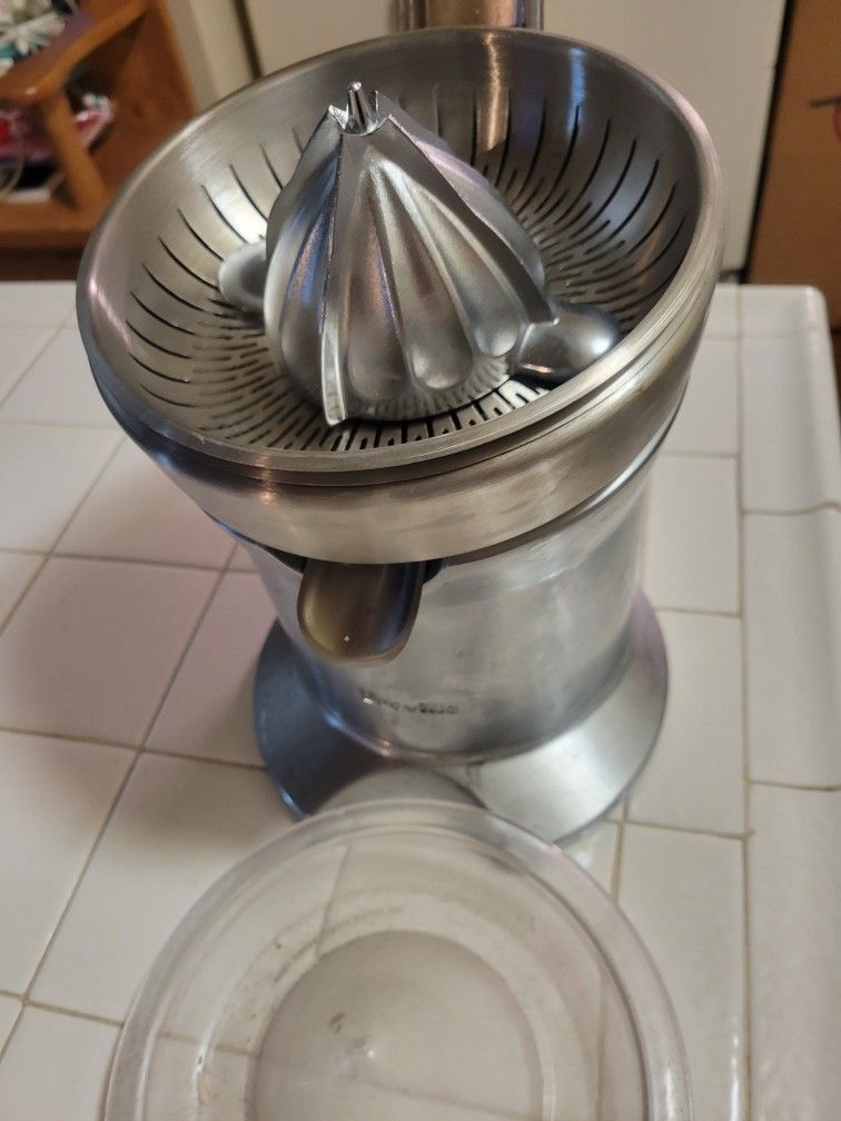 Brivelle Juicer