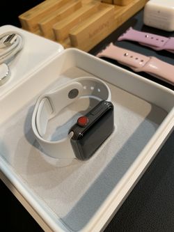 Apple Watch Edition GPS + LTE 38mm Gray Ceramic Model