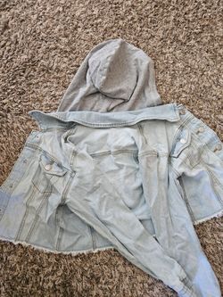 Cat& jack girls denim jacket size8 Medium